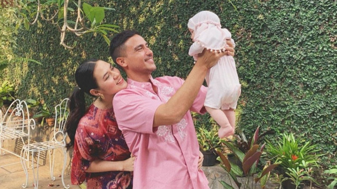 Raisa dan Hamish Daud, 1. Awal Pertemuan , 2. Momen Kedekatan , 3. Momen Lamaran , 4. Momen Pernikahan, 4. Kelahiran Buah Hati, 5. Resmi Akan Bercerai