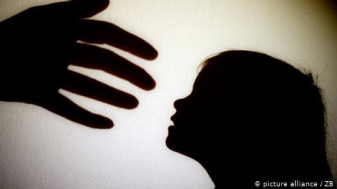 Foto simbol kekerasan terhadap anak.-picture alliance / ZB