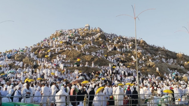 Jabal Rahmah, Waskita Karya, kontraktor perluasan area mataf (tempat tawaf) Masjidil Haram, Semua tulisan dan coretan di Gua Hira di Jabal Nur, Mekah dihapus, Jabal Rahmah, Masjid Jin di Mekah., Pemakaman kuno Mala di Mekah 