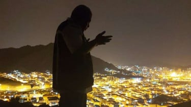 Salat Subuh di atas Jabal Nur menuju Gua Hira