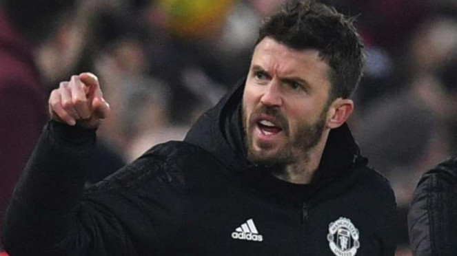 Asisten manajer MU, Michael Carrick, Rio Ferdinand , Julio Cesar, Julio Cesar, Franco Baresi, Gianluigi Buffon, Roy Keane, Michael Carrick, Michael Owen