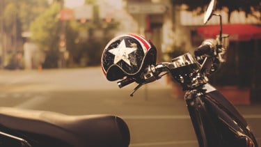 Ilustrasi helm motor