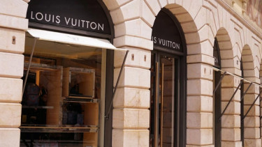 Louis Vuitton.