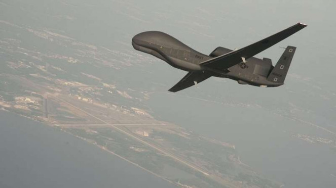 VIVA Militer: Drone Angkatan Udara Amerika Serikat, RQ-4 Global Hawk, VIVA Militer: Drone General Atomics MQ-9 Reaper militer Amerika Serikat, VIVA Militer: Drone Angkatan Udara Amerika Serikat, RQ-4 Global Hawk, VIVA Militer: Drone tempur Bayraktar militer Turki, Drone CH-4 Rainbow buatan China., VIVA Militer: Drone tempur Hermes 900 militer India, Drone Rusia Okhotnik., Drone canggih Turki Akinci, VIVA Militer: Drone militer China memasuki wilayah Taiwan, VIVA Militer: Drone MQ-9 Reaper Amerika ditembak jatuh di Yaman, VIVA Militer: Drone pengintai MQ-9B SkyGuardian militer Amerika Serikat