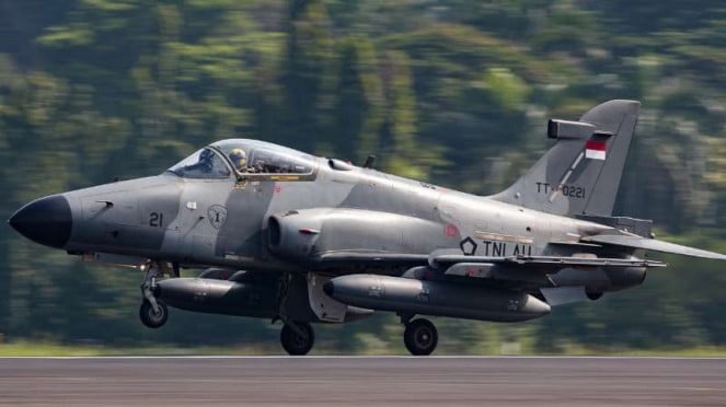 VIVA Militer: Jet tempur TNI Angkatan Udara, BAE Hawk 209, VIVA Militer: Jet tempur Sukhoi Su-27 TNI Angkatan Udara, VIVA Militer: Jet tempur TNI Angkatan Udara, BAE Hawk 209, VIVA Militer: Pesawat Tempur T50i Golden Eagle Lanud Iswahjudi TNI AU, VIVA Militer: Jet tempur buatan Prancis, Dassault Rafale, Menhan Prabowo Subianto MoU pembelian 24 unit pesawat tempur F-15EX dari AS, Pesawat Tempur Dassault Mirage 2000-5 buatan Prancis