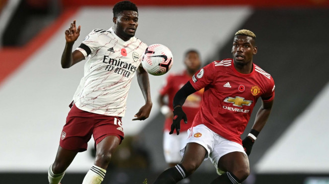 Duel gelandang Arsenal, Thomas Partey dan gelandang MU, Paul Pogba, 1. Clarence Seedorf, 2. Franck Ribery, 3. Thomas Partey, 4. Paul Pogba, 5. Nicolas Anelka, 6. Emmanuel Adebayor, 7. Eric Abidal