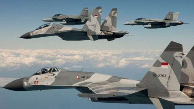 VIVA Militer: Jet tempur Sukhoi Su-27 TNI Angkatan Udara, 1. North American P-51 Mustang, 2. Lockheed SR-71 Blackbird, 3. Grumman F-14 Tomcat, 4. Sukhoi Su-27, 5. Lockheed Martin F-35 Lightning II, 6. McDonnell Douglas F-4 Phantom II, 7. de Havilland DH.98 Mosquito