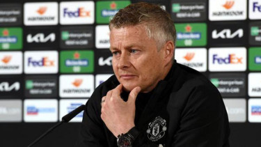 Manajer Manchester United, Ole Gunnar Solskjaer., Rekam Jejak , Pengalaman sebagai Pelatih Interim Manchester United, Catatan sebagai Pelatih Permanen Manchester United, Kemampuan Mengelola Tim di Bawah Tekanan, Pengalaman Melatih di Level Internasional dan Domestik, Kualifikasi Kepelatihan Resmi UEFA, Reputasi dan Kedekatan Emosional dengan Klub, Kesesuaian Gaya Bermain dengan Skuad Saat Ini