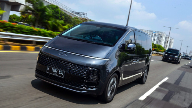 Hyundai Staria