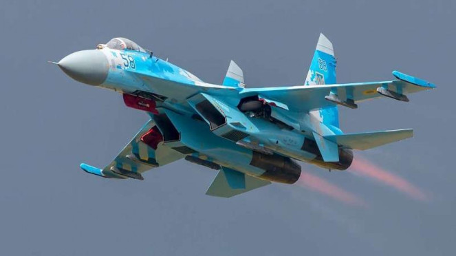 Pesawat Sukhoi Su-27 Flanker Ukraina - Air Force, Ilustrasi pesawat Lockheed Martin F-22 Raptor, Pesawat Tempur Dassault Mirage 2000-5 buatan Prancis, VIVA Militer: Pesawat tempur Mikoyan MiG-29 Fulcrum militer Rusia, Pesawat Sukhoi Su-27 Flanker Ukraina - Air Force, VIVA Militer: Pesawat tempur F-15 Eagle militer Amerika Serikat, VIVA Militer: Pesawat pembom MiG-31 militer Rusia membawa rudal Kh-47M2 Kinzhal, MiG-25 Foxbat, SR-71 Blackbird