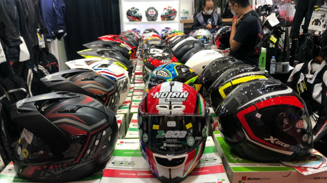 Ilustrasi helm motor