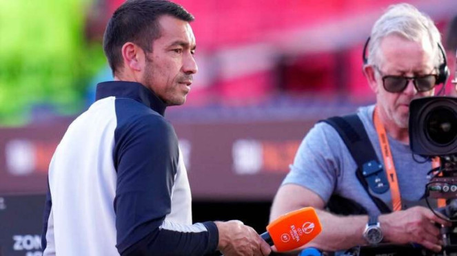 Giovanni van Bronckhorst, 1. Timur Kapadze Resmi Jadi Pelatih Timnas Indonesia? Akui Sudah Bicara dengan Sumardji, 2. Starting Lineup Terbaik Versi Eric Cantona, Pilihannya Bikin Kaget!, 3. Mike Maignan Bikin Inter Milan Frustrasi, AC Milan Berjaya di Derby della Madonnina, 4. Profil Giovanni van Bronckhorst, Kandidat Pelatih Timnas Indonesia Berdarah Maluku, 5. Hokky Caraka Kritik Target Perak PSSI di SEA Games 2025: Harusnya Emas!