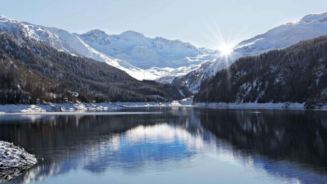 Pegunungan Alpen Swiss