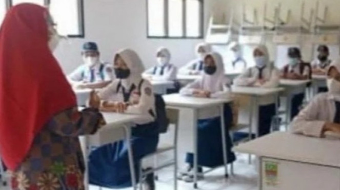 Ilustrasi Pendidikan Tidak Penting