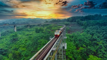 Ilustrasi kereta api