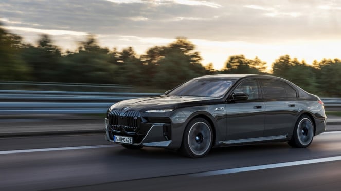 Ilustrasi gambar mobil BMW 7-Series Baru
