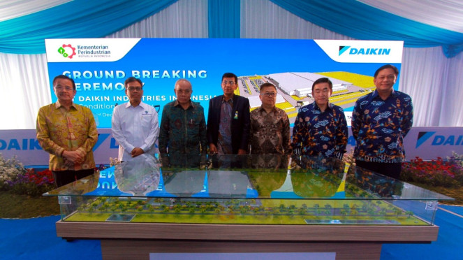 Seremoni pembangunan pabrik Daikin di Indonesia