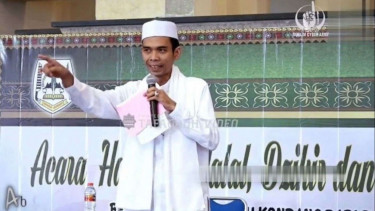 Ustadz Abdul Somad, 1. Allah Mengampuni Dosa, 2. Diturunkannya Hujan Penuh Berkah, 3. Rezeki Dilapangkan, 4. Diberikan Keturunan, 5. Diberikan Surga, 6. Rezeki Mengalir Seperti Sungai