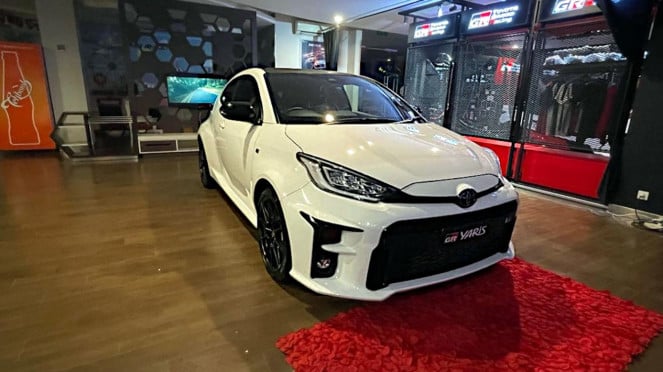 VIVA Otomotif: GR Yaris dipajang di GR Zone Daya Toyota Cakung
