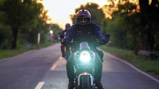 VIVA Otomotif: Ilustrasi touring motor
