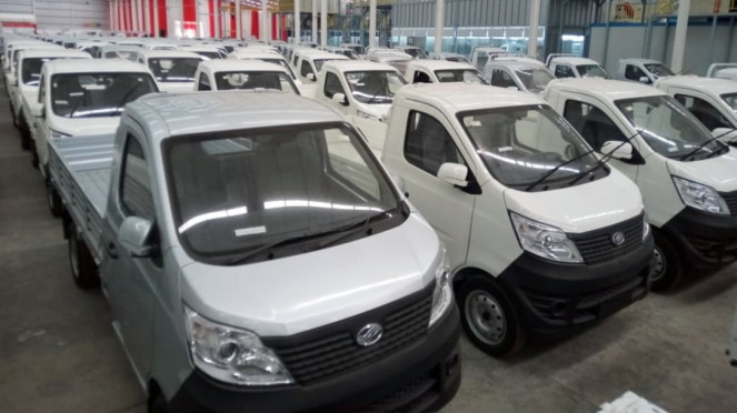 VIVA Militer: Mobil Pikap Bima 1.300 CC buatan Esemka yang akan perkuat TNI AL, Jejak Mobil Nasional di Indonesia, Mazda MR90: Cikal Bakal Mobil Rakyat, Bimantara Nenggala dan Cakra: Kolaborasi dengan Hyundai, Timor: Mobil Nasional yang Fenomenal dan Kontroversial, Esemka: Karya Anak Bangsa yang Didukung Jokowi