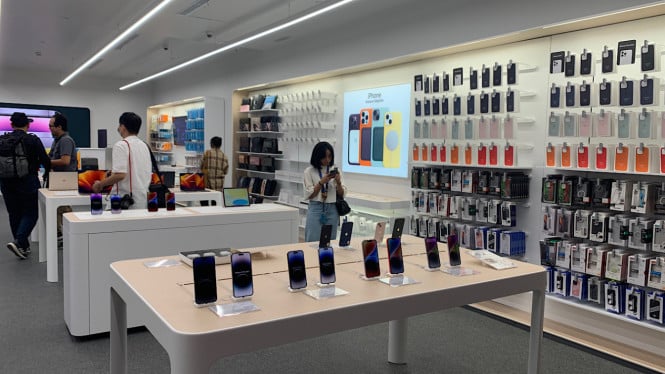 Erajaya Digital mengumumkan iBox Apple Premium Partner pertamanya di Plaza Indonesia, Jakarta Pusat.