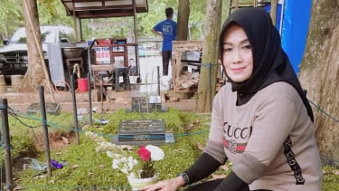Ibunda mendiang Julia Perez, Sri Wulansih