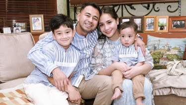 Foto keluarga Raffi Ahmad-Nagita Slavina