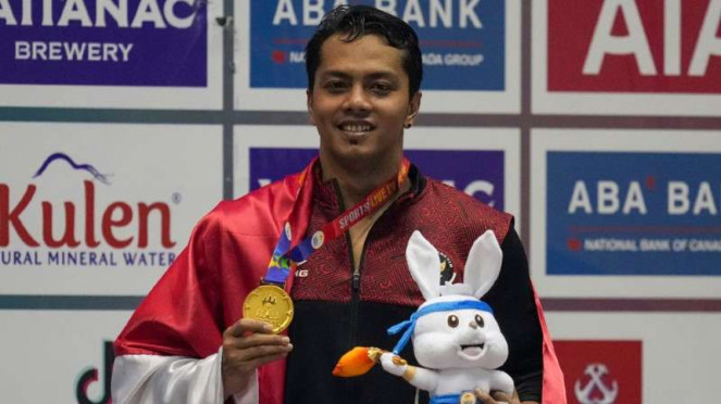 Perenang Indonesia, I Gede Siman Sudartawa sabet emas SEA Games 2023, 1. Edgar Xavier Marvelo (Wushu): Sang Raja Penutup Karier dengan Emas, 2. Maria Natalia Londa (Atletik): Ratu yang Pamit di Puncak, 3. I Gede Siman Sudartawa (Renang): Sang Raja Gaya Punggung, 4. Yuni Anggraeni (Basket): Loyalitas Panjang Sang Veteran, 5. Clarita Antonio (Basket): Pilar di Balik Sejarah Emas Basket Putri