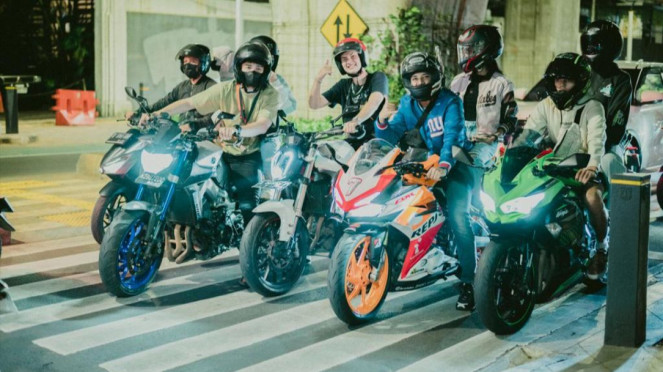 Ilustrasi Klub Motor