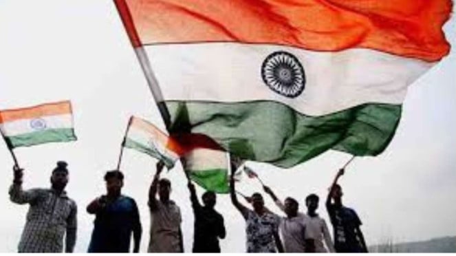 Bendera India atau Bharat, Ilustrasi Bisnis Ekspor, Ilustrasi Populasi India, Bendera India atau Bharat, Ilustrasi tekstil/baju/pakaian., Ilustrasi Pakaian Bekas , Gaya baju bertumpuk ala Uniqlo, Bendera India.