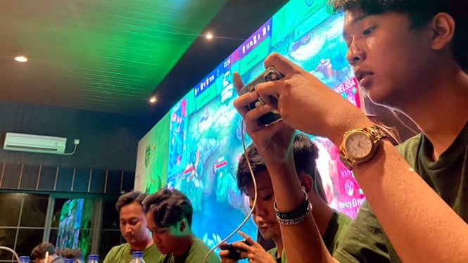 Ilustrasi main game online
