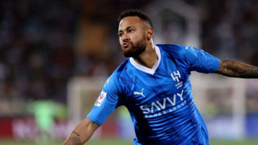 Striker Al Hilal, Neymar, 10. Philippe Coutinho – €180,3 juta, 9. Matheus Cunha – €192,2 juta, 8. Matthijs de Ligt – €197,5 juta, 7. Antoine Griezmann – €206 juta, 6. Alvaro Morata – €208 juta, 5. Ousmane Dembele – €220 juta, 4. Joao Felix – €225,7 juta, 3. Cristiano Ronaldo – €247 juta, 2. Romelu Lukaku – €369,22 juta, 1. Neymar – €400 juta