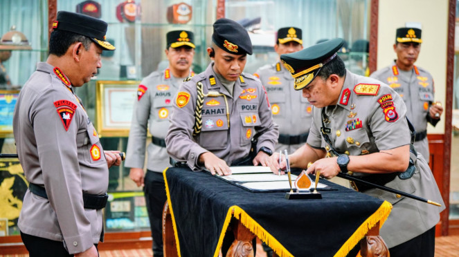 Sertijab Kapolda Banten dari Irjen Pol Rudy Heriyanto ke Irjen Pol Abdul Karim