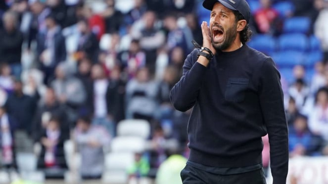 Fabio Grosso saat menjadi pelatih Lyon