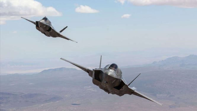Jet Tempur F-35 AS