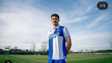Elkan Baggott bergabung dengan Bristol Rovers