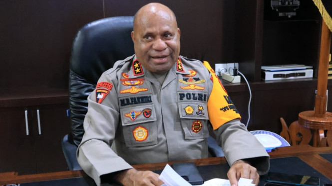 Kapolda Papua Irjen Pol Mathius D. Fakiri