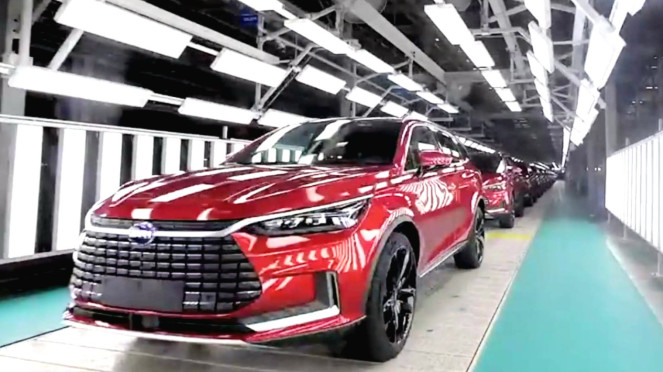 Pabrik produksi mobil listrik BYD di Changzhou