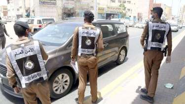 Ilustrasi polisi Arab Saudi menangkap jemaah nakal