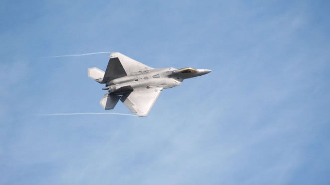 Ilustrasi pesawat Lockheed Martin F-22 Raptor, Ilustrasi pesawat Lockheed Martin F-22 Raptor, Pesawat Tempur Dassault Mirage 2000-5 buatan Prancis, VIVA Militer: Pesawat tempur Mikoyan MiG-29 Fulcrum militer Rusia, Pesawat Sukhoi Su-27 Flanker Ukraina - Air Force, VIVA Militer: Pesawat tempur F-15 Eagle militer Amerika Serikat, VIVA Militer: Pesawat pembom MiG-31 militer Rusia membawa rudal Kh-47M2 Kinzhal, MiG-25 Foxbat, SR-71 Blackbird