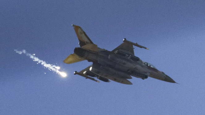 VIVA Militer: Jet tempur Israel menggempur Rafah, Palestina, MiG-25 Foxbat, Pesawat tempur militer Rusia MiG-31 fighter, VIVA Militer: Jet tempur Jepang, Mitsubishi F-15/DJ Eagle, Pesawat Sukhoi Su-27 Flanker Ukraina - Air Force, VIVA Militer: Pesawat tempur Mikoyan-Gurevich MiG-23, VIVA Militer: Pesawat tempur F-15K Slam Eagle militer Korea Selatan, VIVA Militer: Jet tempur Mikoyan MiG-29 militer Slovakia, VIVA Militer: Jet tempur Israel menggempur Rafah, Palestina, VIVA Militer: Pesawat Jet Tempur F-22 Raptor, Jet Tempur AS, F-4 Phantom.