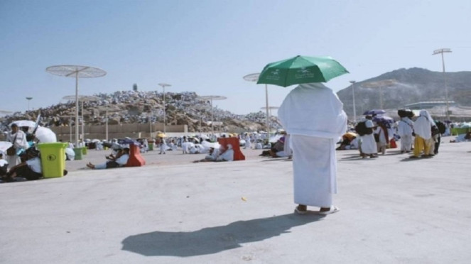 Jemaah haji saat berada di Jabal Rahmad, Arafah, Makkah, Arab Saudi