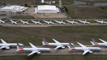 Pesawat American Airlines