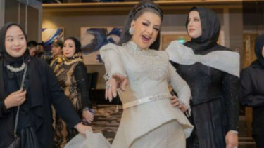 Perayaan pesta ulang tahun Mama Ala dari Tasyi Athasyia