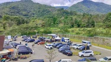 Pemandangan alam di kawasan wisata Puncak, Cisarua, Kabupaten Bogor, Jawa Barat.
