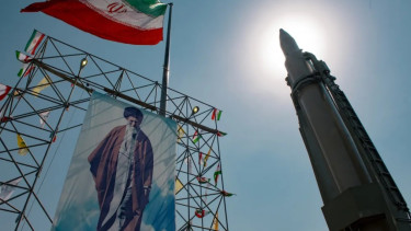 Rudal balistik Sejjil militer Iran