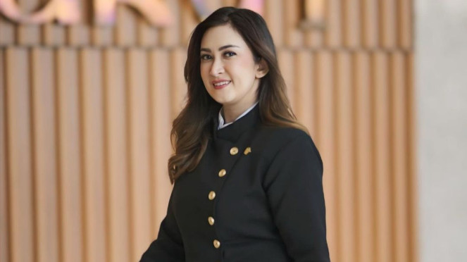 Nafa Urbach, Nafa Urbach, Hard Gumay Ramal Bencana Besar di 2025, Nikita Mirzani dan Nafa Urbach., Herjunot Ali.