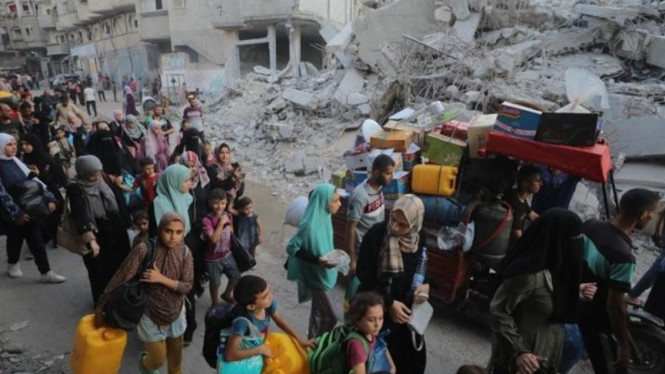Gelombang pengungsian warga Palestina imbas serangan Israel.
