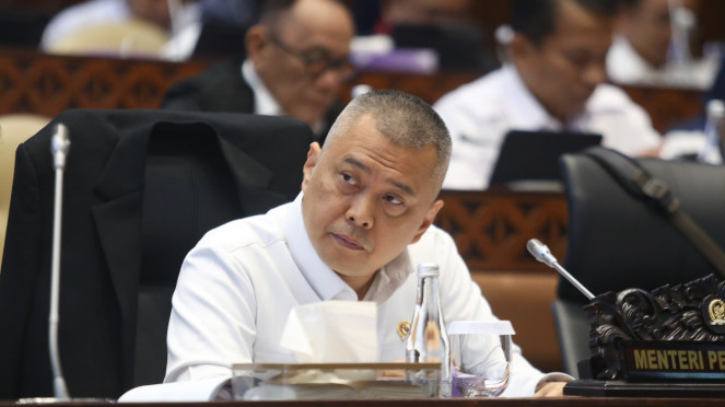 Menteri Perhubungan Dudy Purwagandhi
